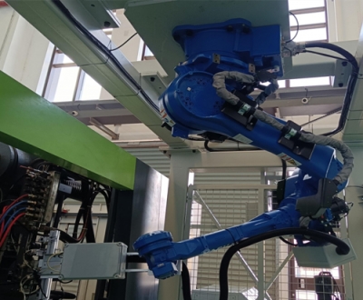 日本安川(chuān)GP50機器人